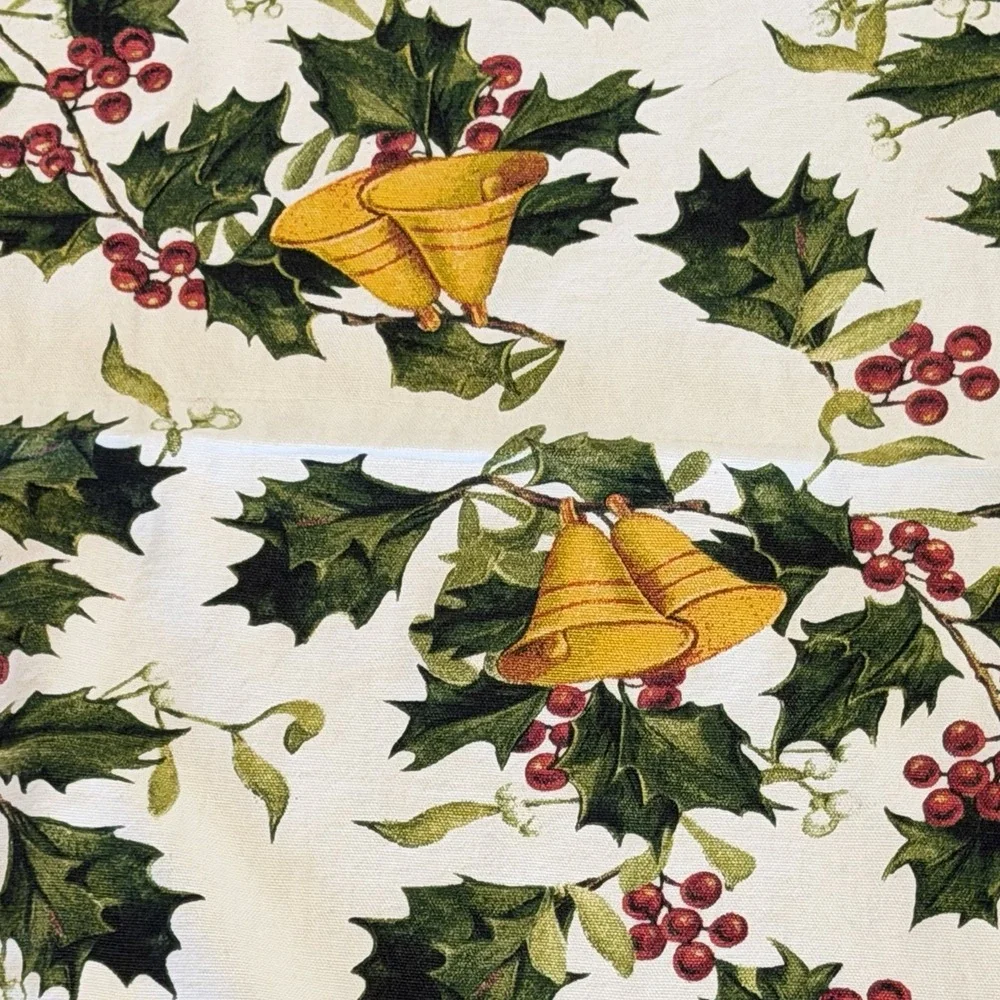 Cynthia Rowley Christmas Holiday Tablecloth 100% Cotton‎ Holly Gold Bells 75x61